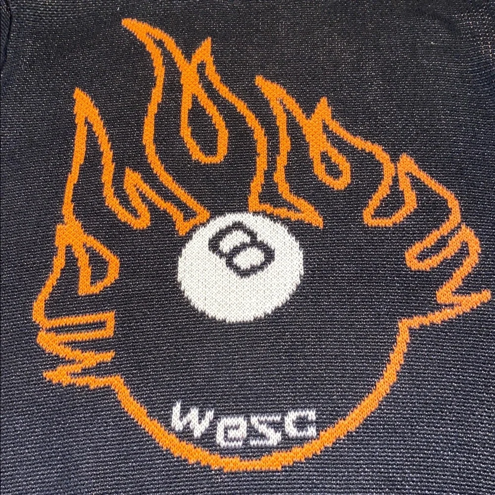 🆕 WESC heavyweight knitted 8 Ball Sweater 🎱